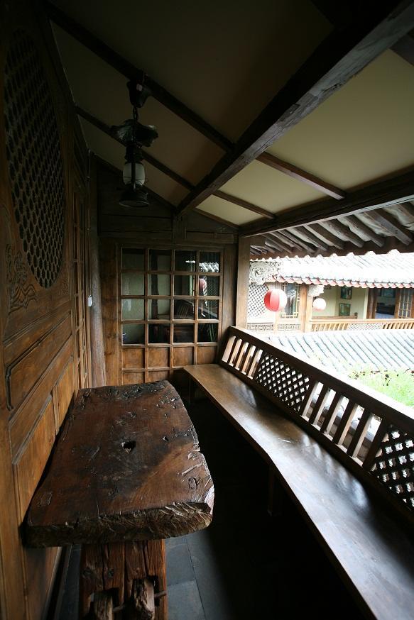 Blossom Hill Inn - Neverland 麗江市 エクステリア 写真