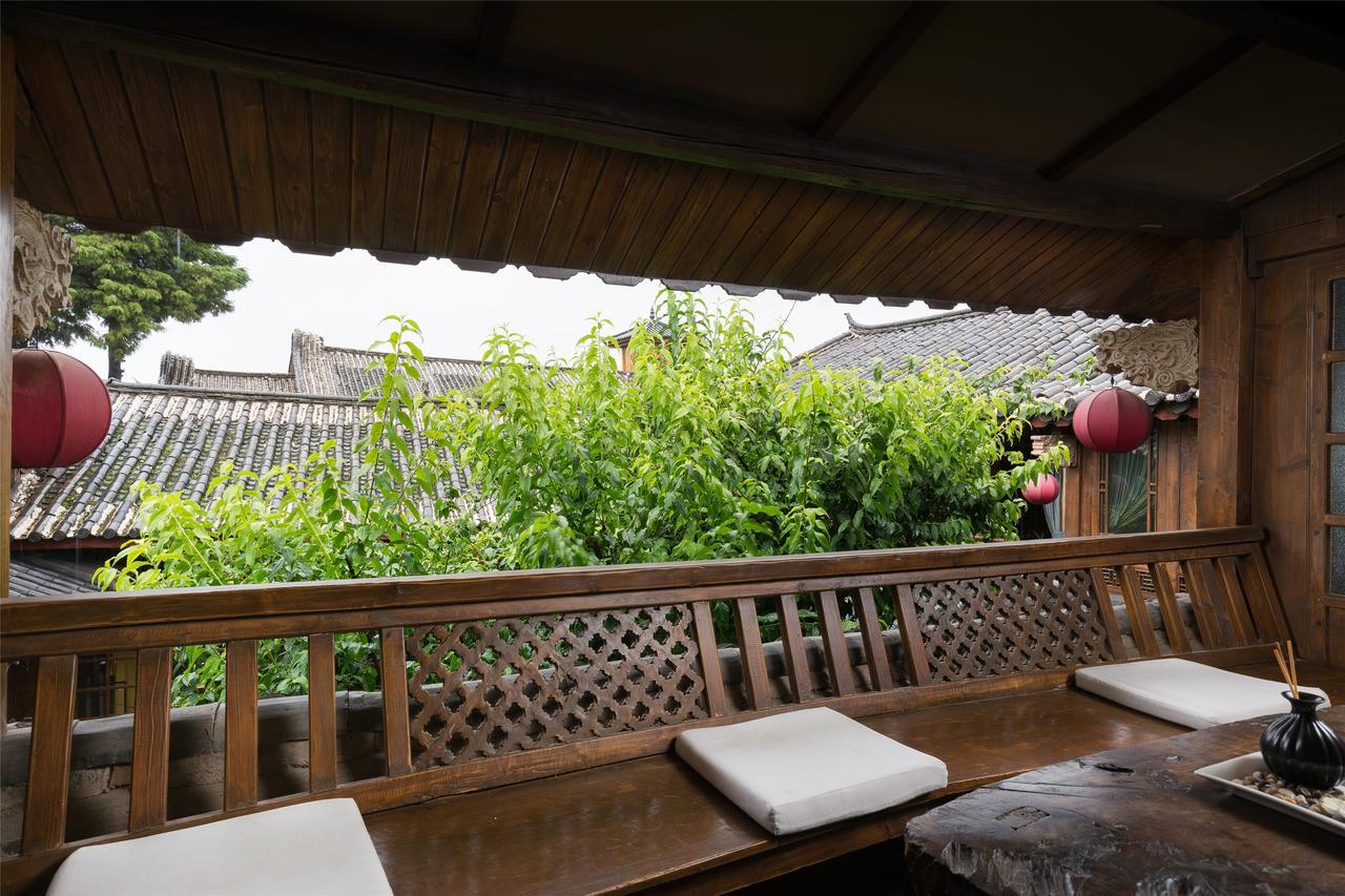 Blossom Hill Inn - Neverland 麗江市 エクステリア 写真